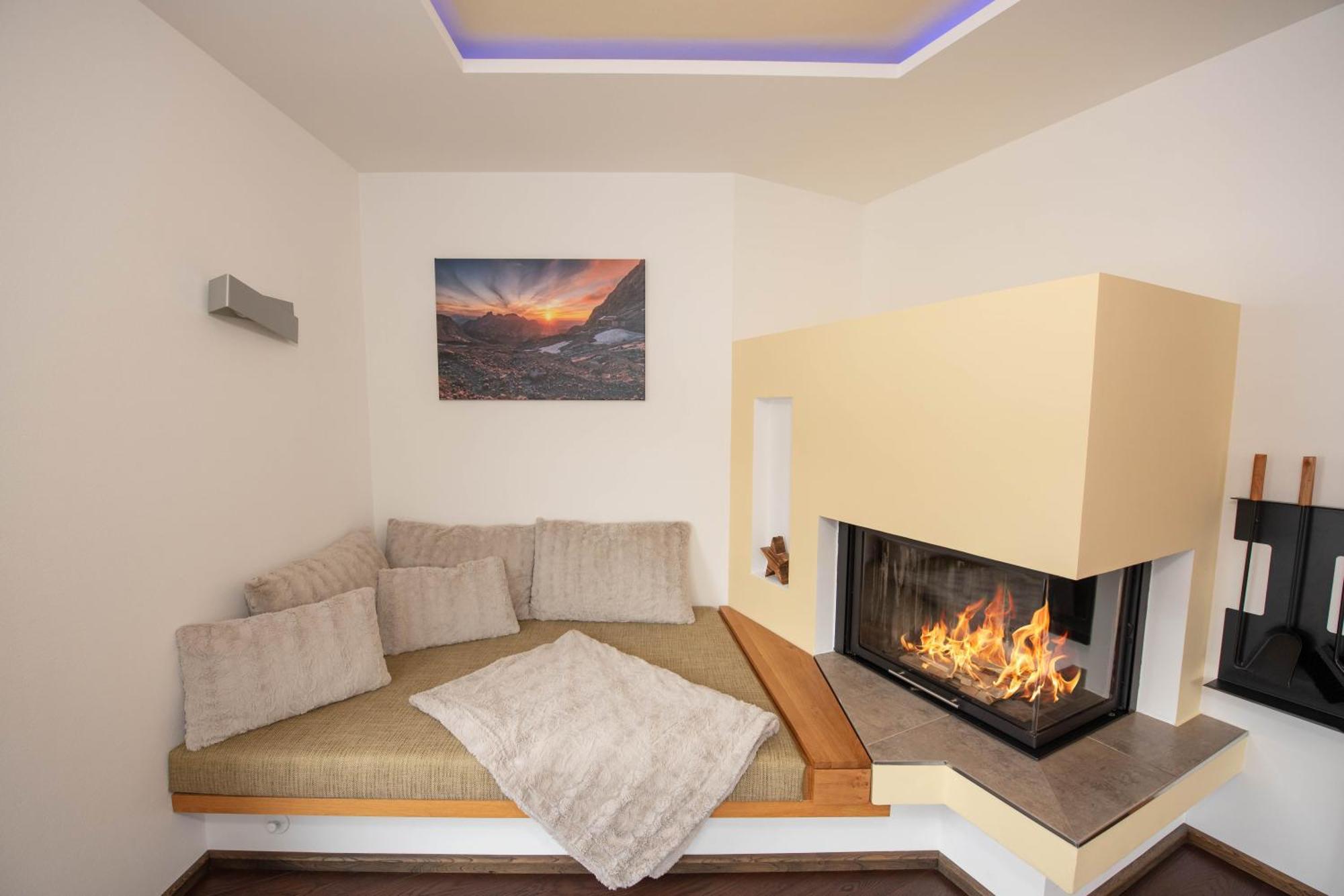 Bergauf With Hot Tub Neukirchen am Grossvenediger